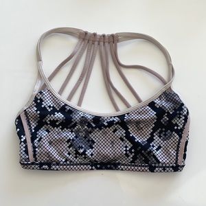 Lululemon sports bra